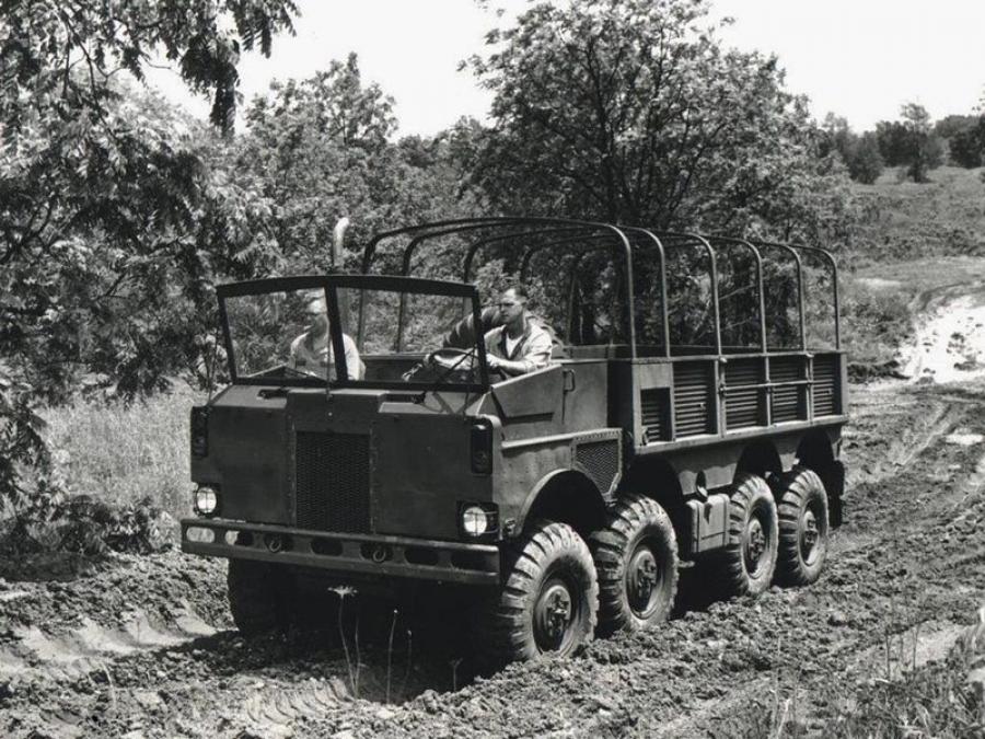  GMC XM453E1 Drake 1960 года  (фото 1 из 2)